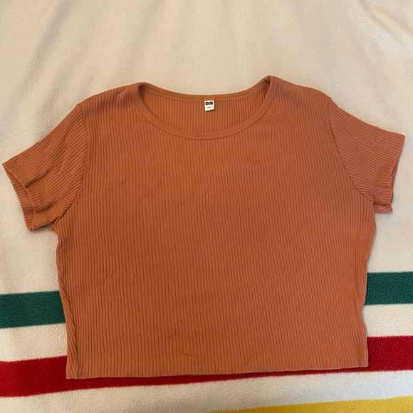 UNIQLO Crop Top - Sz M - Picture 1 of 4